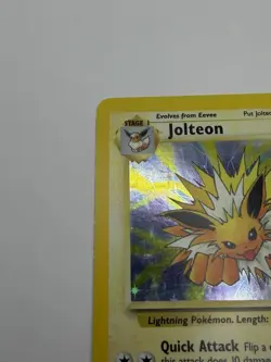 Pokemon TCG Jolteon 4/64 Holo Rare Jungle WOTC Vintage - Image 3
