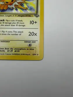 Pokemon TCG Jolteon 4/64 Holo Rare Jungle WOTC Vintage - Image 5