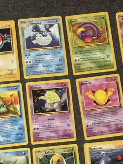 20 Card WOTC Pokemon Lot Vintage PLAYED DMG - Image 5