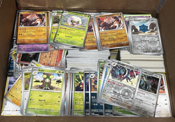 HUGE Pokemon BULK lot 22lbs 4500 Cards Common Uncommon HOLO RARE Reverse Holo - Image 2