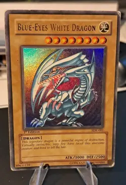 Yu-Gi-Oh Blue Eyes White Dragon SDK-001 Ultra Rare 1st Edition MP-HP - Image 2
