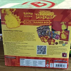Pokemon TCG Sword & Shield Vivid Voltage Elite Trainer Box English 2020 65 6+ - Image 2