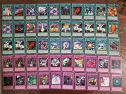 Mega Lotto Yugioh oltre 700 carte, 100 Rare Super Ultra Rare Ita Eng Collezione - Image 3