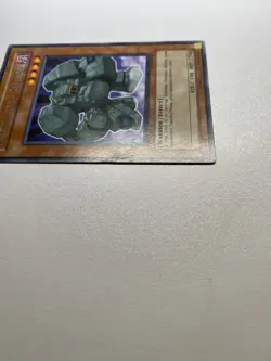Yu-Gi-Oh! Destiny Hero - Defender Rare 1st Edition DP05-EN006 HP DAMAGED - Image 4