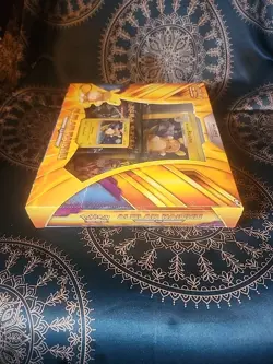 Pokemon Alolan Raichu Box XY Roaring Skies/Sun & Moon/Burning Shadows New Sealed - Image 3