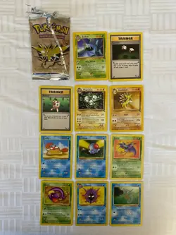 Pokemon Trading Cards Fossil - Image 1