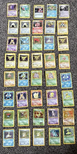 (40) pokemon vintage holo rare card lot Base Set HOLOGRAPHIC 90’s Shadowless - Image 1
