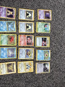 (40) pokemon vintage holo rare card lot Base Set HOLOGRAPHIC 90’s Shadowless - Image 4