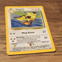 Pidgeot 8/64 Error No Symbol Holo Rare MP-HP 1999 Pokemon Jungle WOTC VTG Card - Image 2
