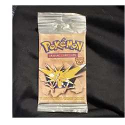 Pokemon Fossil Booster Pack Zapdos Art Sealed English 11 Cards WOTC - Image 1