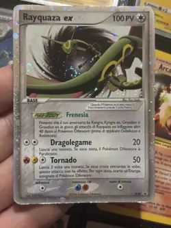 Rayquaza Promo 039 Rara Holo Con Swirl Carta Pokemon Ita Condizioni Poor Played - Image 1