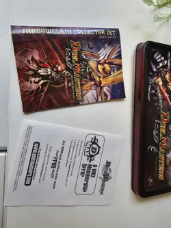 Duel Masters Shadowclash Collector Set Cards in Tin Box 2004, New-open Box. - Image 4