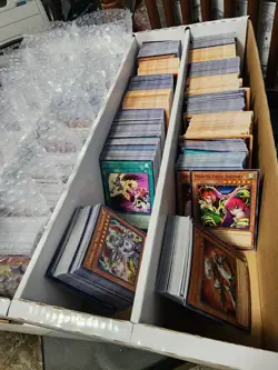 500 Yu-Gi-Oh Bulk Card Lot Common & Holos - Image 1