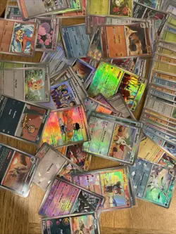 Huge Pokeball Pokemon Holo Lot 125 Cards - Image 1