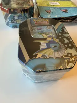 Pokemon TCG Eevee Evolutions Tin 2021 NEW [Vaporeon & Flareon] + Card Binder - Image 3