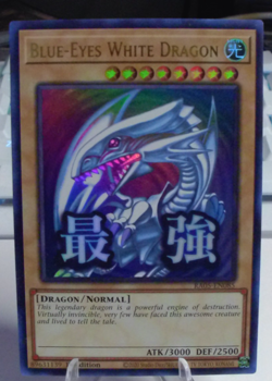 * BLUE-EYES WHITE DRAGON * 🔥 ULTRA RARE HOLOGRAPHIC (ORIGINAL ART) 🔥 YUGIOH! - Image 1