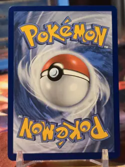 Raikou 050/185 Swsh04: Vivid Voltage Holo Amazing Rare Pokemon Card Near Mint - Image 2