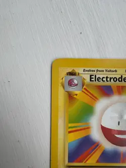 Pokemon WOTC Base Set Non Holo Rare Electrode 21/102 - Image 2