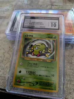 CGC 10 GEM MINT 2000 Pokemon Japanese Neo Discovery Spinarak 167 CARD - Image 1