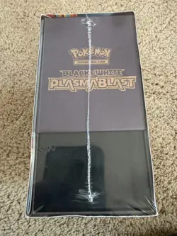 POKEMON TCG BLACK & WHITE PLASMA BLAST ELITE TRAINER BOX ETB FACTORY SEALED - Image 4