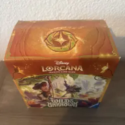 DISNEY LORCANA TCG: WILDS UNKNOWN ILLUMINEER'S TROVE BOX - Image 2