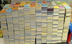 200 Carte Pokemon Italiane Lotto Carte 100% Tutte Diverse Leggi Descrizione - Image 1
