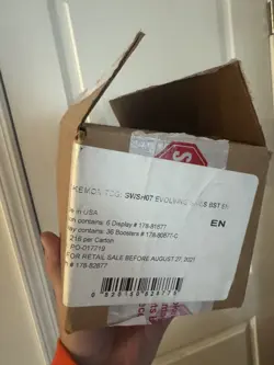 Evolving Skies Pokemon Center Etb Case Empty Box clean - Image 1