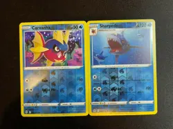 Evo Line: Carvanha Sharpedo Reverse Holo Evolving Skies NM Pokemon Cards - Image 1