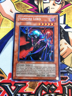 Vampire Lord dcr-000 1st Edition (LP) Secret Rare Yu-Gi-Oh! - Image 1
