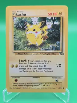 1999 POKEMON TCG JUNGLE 60/64 PIKACHU COMMON NEAR MINT - Image 1