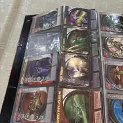 Lot 40 BAKUGAN Battle Brawlers Cards from 2008 in damaged BAKUGAN album binder - Image 4
