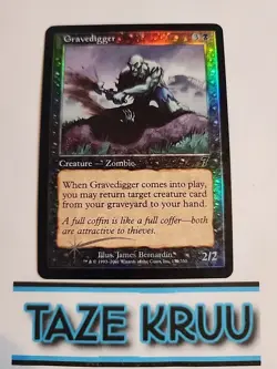 Gravedigger 7th Edition Foil Moderate Play - Image 1