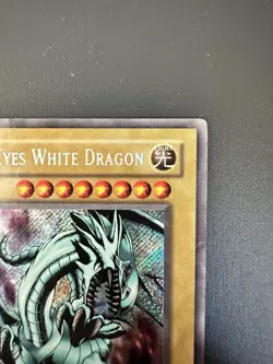 Blue-Eyes White Dragon Secret Rare Holo BPT-003 2002 Collectors Tin Konami LE LP - Image 4