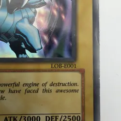 Yugioh Blue-Eyes White Dragon LOB-E001 Ultra Rare - Image 4