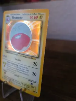 Excellent Pokemon TCG Electrode Jungle 2/64 Holo Unlimited Holo Rare No symbol - Image 2