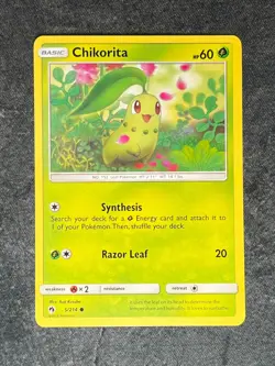 CHIKORITA 5/214 Common LOST THUNDER Cute Pokemon w/ Flowers | NM-LP - Image 1