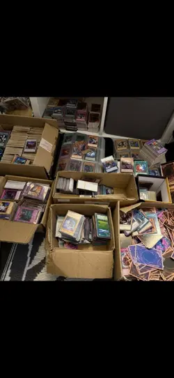 Genuine VINTAGE MIXED MEGA Bundle 1000+ Yugioh cards secret ultra starlight rare - Image 1