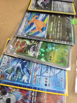 Assorted job lot of older Pokemon cards -TCG- Holo, vintage, WOTC 170+ cards - Image 2