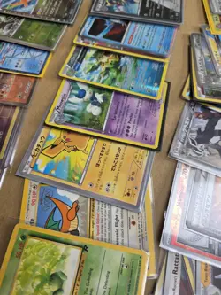 Assorted job lot of older Pokemon cards -TCG- Holo, vintage, WOTC 170+ cards - Image 5