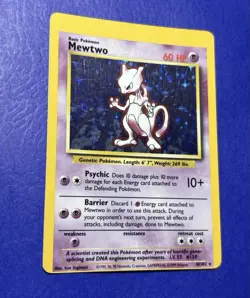 1999 Base Set Mewtwo ERROR Miscut Holo Rare 10/102 Pokemon Card - Image 3