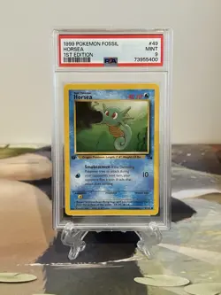 Pokemon Card 1st Edition Horsea- Fossil Set No. 49/62 - PSA 9 MINT - Image 1