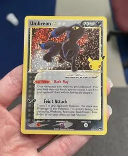 LP Pokemon TCG Umbreon Gold Star 17/17 Celebrations Holo Card Classic Collection - Image 1
