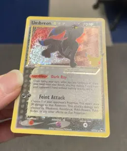 LP Pokemon TCG Umbreon Gold Star 17/17 Celebrations Holo Card Classic Collection - Image 2