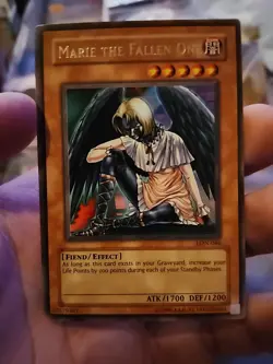 Marie the Fallen One LON-046 Labyrinth of Nightmare Unlimited Yugioh TCG - Image 1