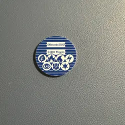 Pokemon Meowth Coin TCG Coin 2000 Holo Wizards Of The Coast WOTC Holographic - Image 2