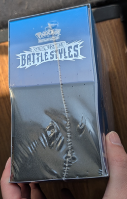 Pokemon Sword & Shield Battle Styles Blue Elite Trainer Box ETB - Image 4