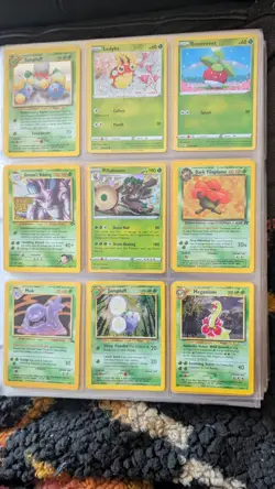 Pokemon Cards Collection Binder Vintage, Modern Etc 500+ Cards - Image 5
