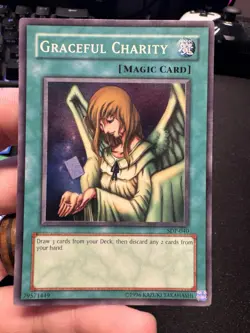 Yu-Gi-Oh! Graceful Charity SDP-040 Super Rare Holo Unlimited Edition Konami - Image 1