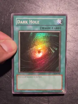 Yu-Gi-Oh! SUPER RARE CARD DARK HOLE LOB-052 1996 VINTAGE PRINT LP - Image 3