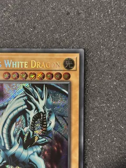 Blue-Eyes White Dragon CT14-EN002 2017 Mega-Tins Limited Edition - Image 3